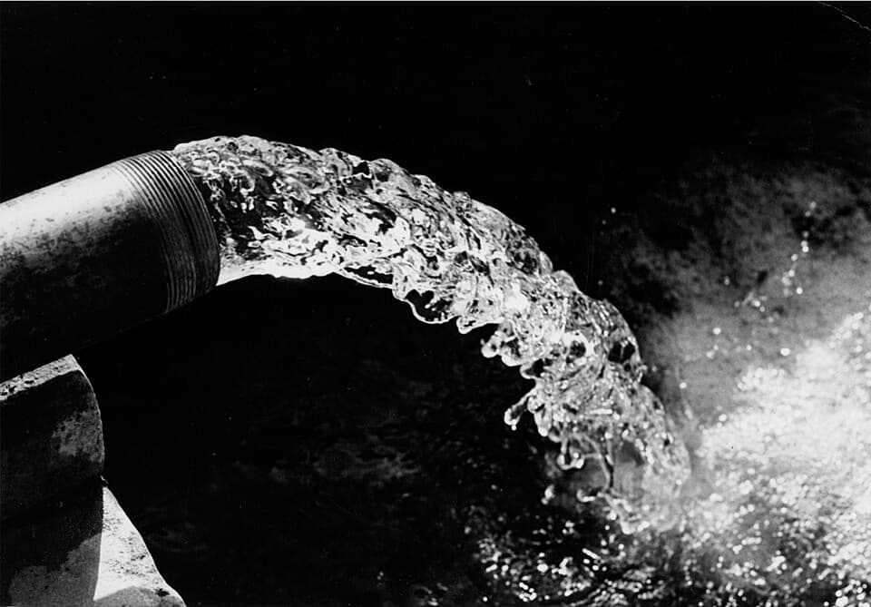 Tube well in India showing water infrastructure